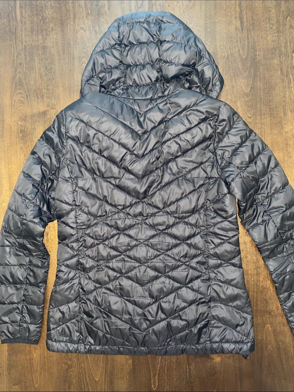 LOLE Women's Black Quilted Hooded Lightweight Puffer Jacket - Picture 7 of 8